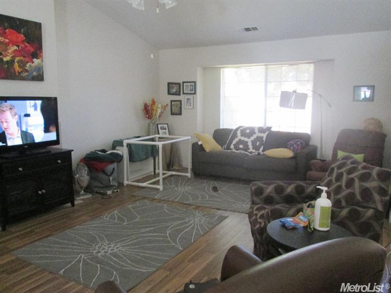 3900 Westfall Ln, Modesto, CA 95357 photo 3
