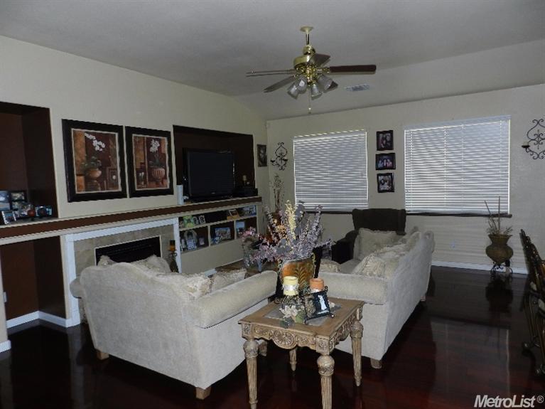 3696 Waynesboro Dr, Ceres, CA 95307 photo 4