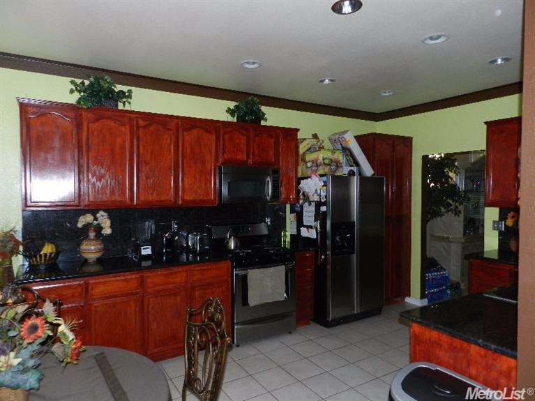 3696 Waynesboro Dr, Ceres, CA 95307 photo 5
