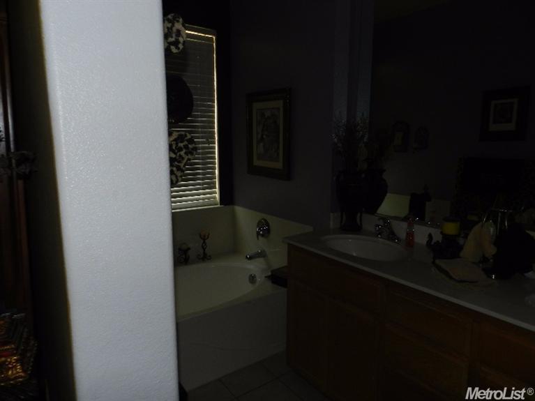 3696 Waynesboro Dr, Ceres, CA 95307 photo 11