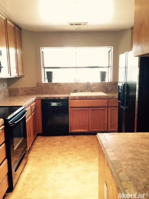 3116 Harbor Dr, Modesto, CA 95355 photo 2