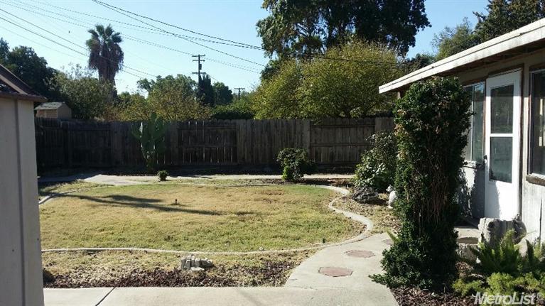 1924 Somerset Dr, Modesto, CA 95350 photo 15