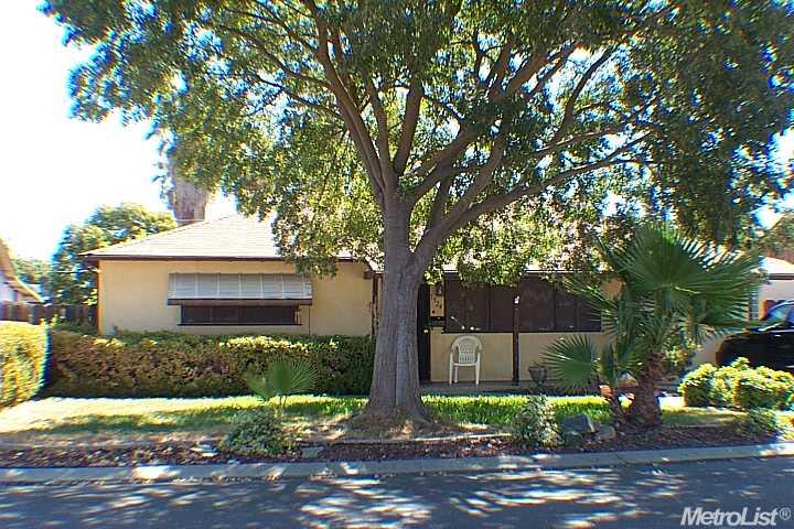 1924 Somerset Dr, Modesto, CA 95350 photo 1
