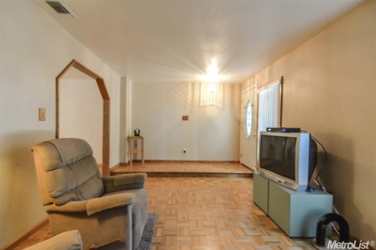 796 Sequoia Blvd, Tracy, CA 95376 photo 3