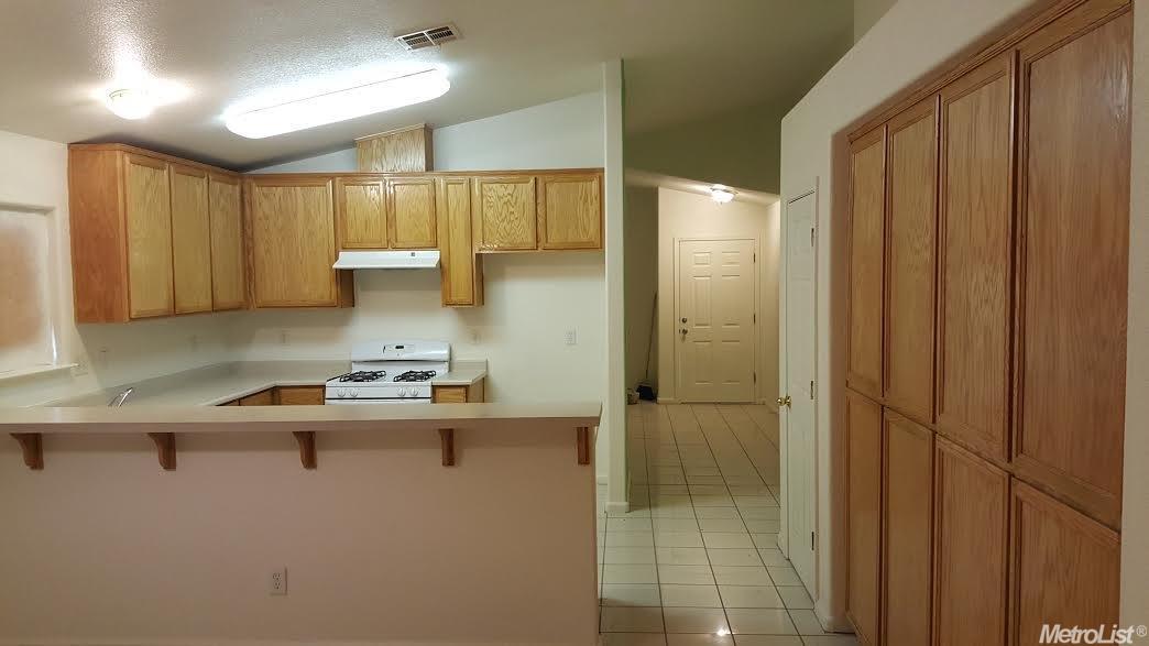 587 Brittany Way, Merced, CA 95341 photo 6