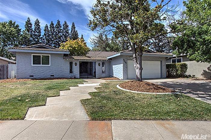 6306 Rampart Dr, Carmichael, CA 95608 photo 2