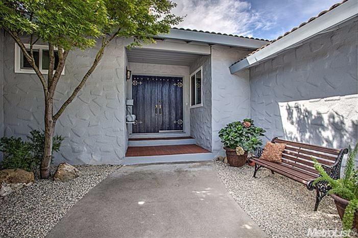 6306 Rampart Dr, Carmichael, CA 95608 photo 1