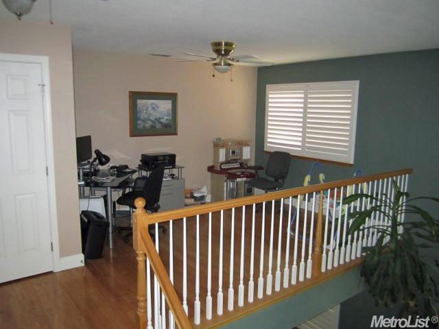 2327 Monument Dr, Lodi, CA 95242 photo 8