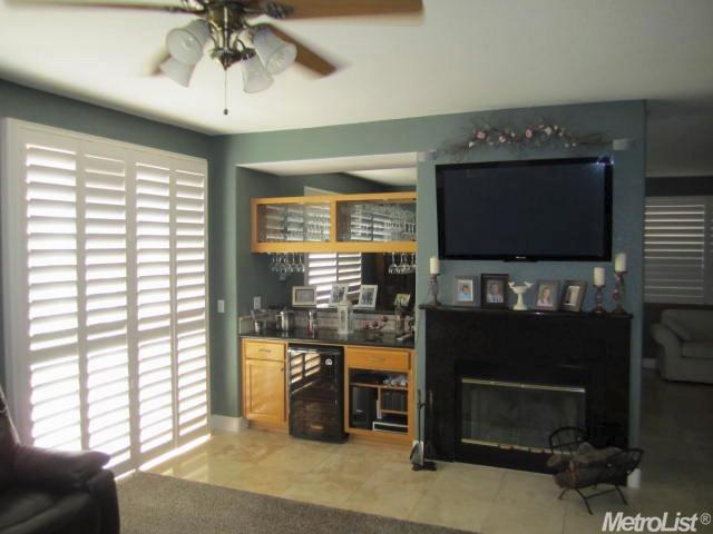 2327 Monument Dr, Lodi, CA 95242 photo 3