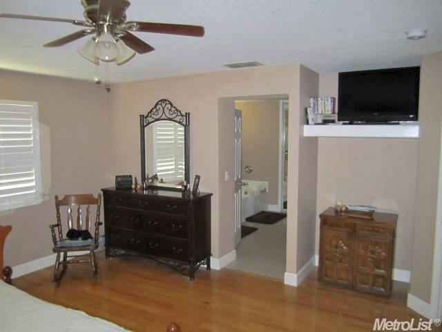 2327 Monument Dr, Lodi, CA 95242 photo 13