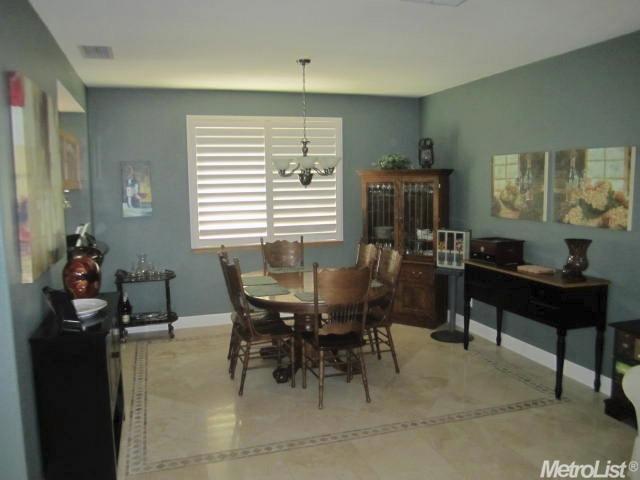 2327 Monument Dr, Lodi, CA 95242 photo 2