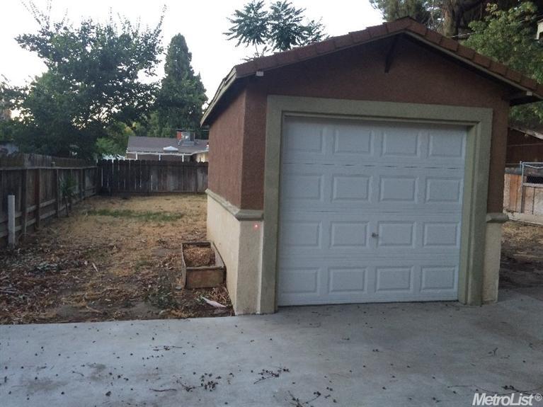 219 Kelley St, Modesto, CA 95354 photo 12