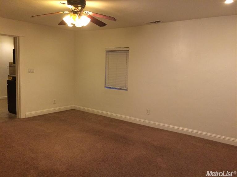 219 Kelley St, Modesto, CA 95354 photo 5