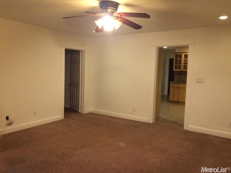 219 Kelley St, Modesto, CA 95354 photo 6