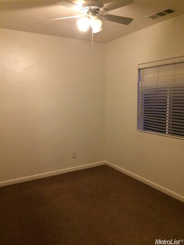 219 Kelley St, Modesto, CA 95354 photo 9