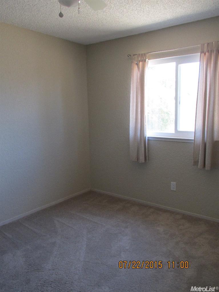 1449 Novell Dr, Ripon, CA 95366 photo 8