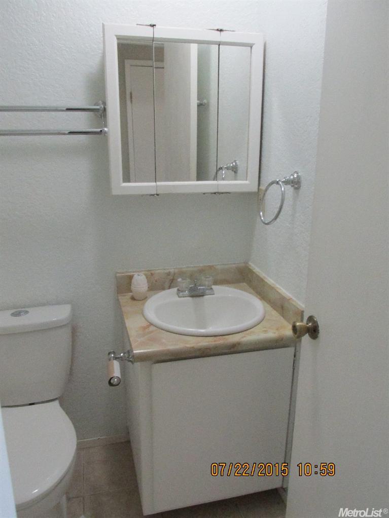 1449 Novell Dr, Ripon, CA 95366 photo 4