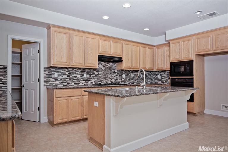 1525 Marigold Dr, Patterson, CA 95363 photo 8