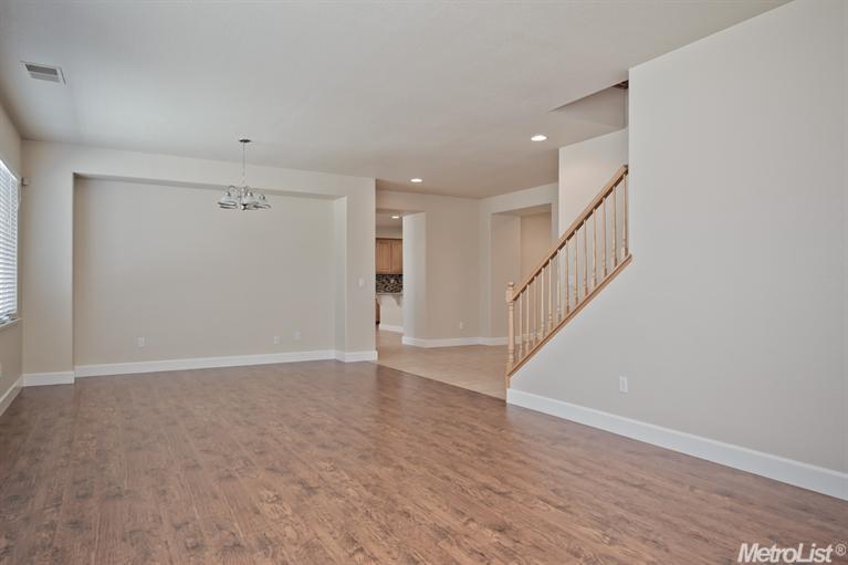 1525 Marigold Dr, Patterson, CA 95363 photo 3