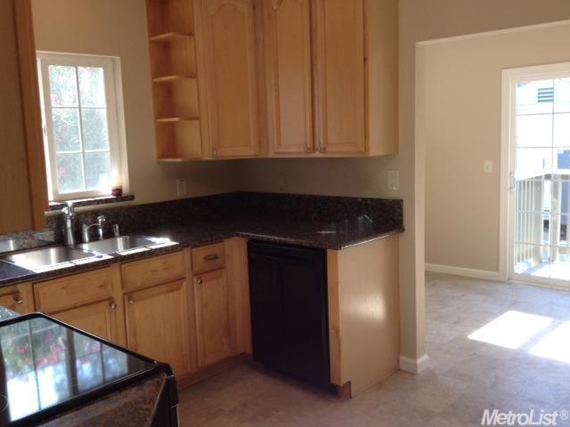 9274 Oak Ave, Orangevale, CA 95662 photo 4