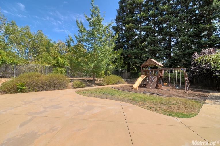 7229 Willowbank Way, Carmichael, CA 95608 photo 23