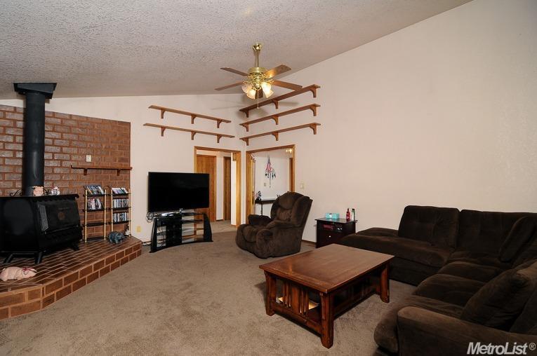 7229 Willowbank Way, Carmichael, CA 95608 photo 13
