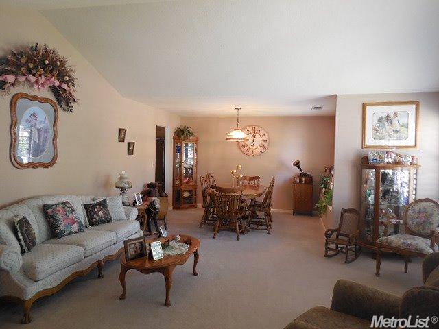 2704 Nora Ln, Modesto, CA 95355 photo 8