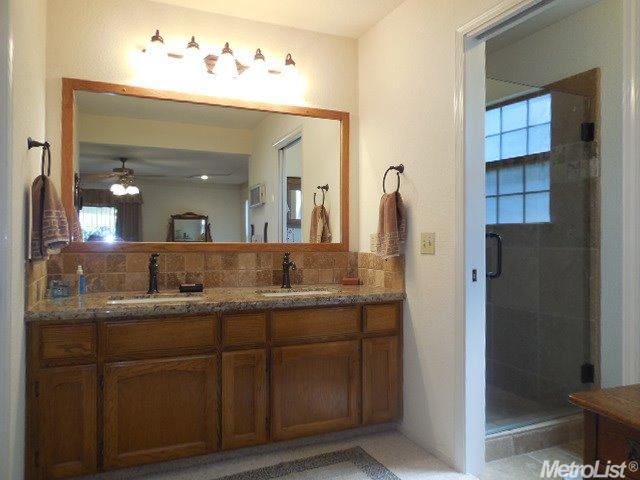 2704 Nora Ln, Modesto, CA 95355 photo 11