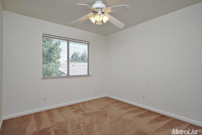 8401 Clear Valley Ct, Antelope, CA 95843 photo 16