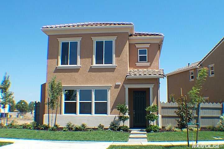 1431 Field St, Turlock, CA 95382 photo 1