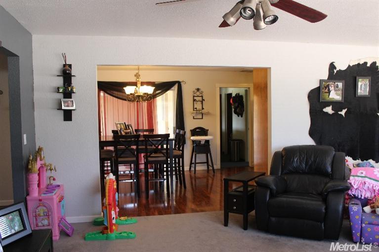 8353 Rexford Dr, Hilmar, CA 95324 photo 6