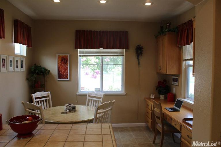 3892 Podocarpus Dr, Ceres, CA 95307 photo 3