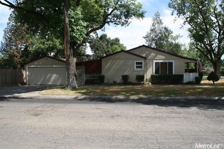 403 Rowland Ave, Modesto, CA 95354 photo 2