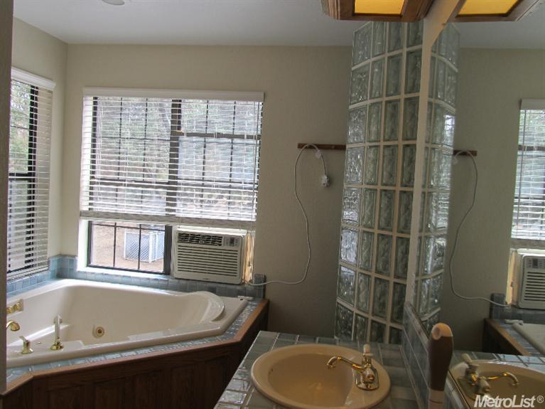 16475 Clinton Rd, Jackson, CA 95642 photo 8