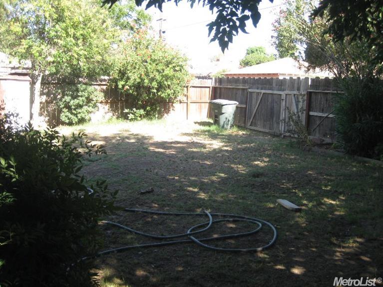 2416 Miller Ave, Modesto, CA 95354 photo 13