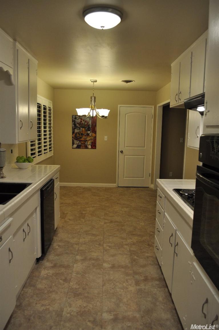 2201 Pacific Ave, Modesto, CA 95354 photo 1