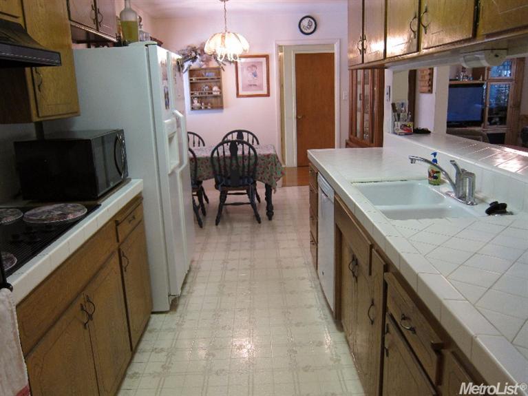 1713 Jacquelyn Way, Modesto, CA 95355 photo 8
