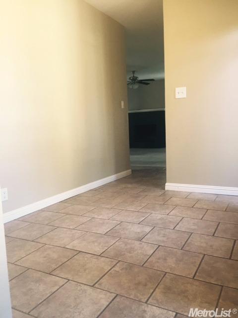 2528 Tallent Dr, Modesto, CA 95355 photo 9
