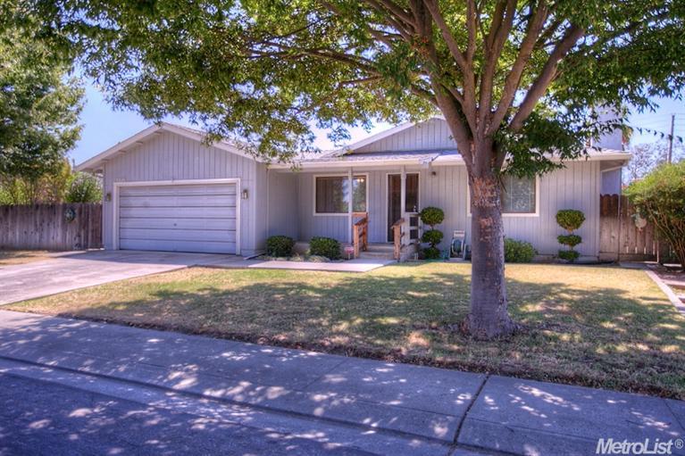 3516 Joanna Dr, Modesto, CA 95355 photo 2