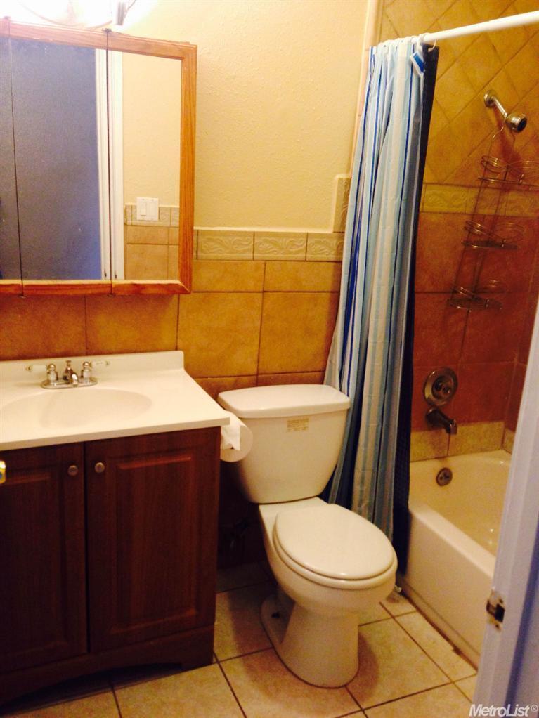 1100 Petaluma Dr, Modesto, CA 95351 photo 5