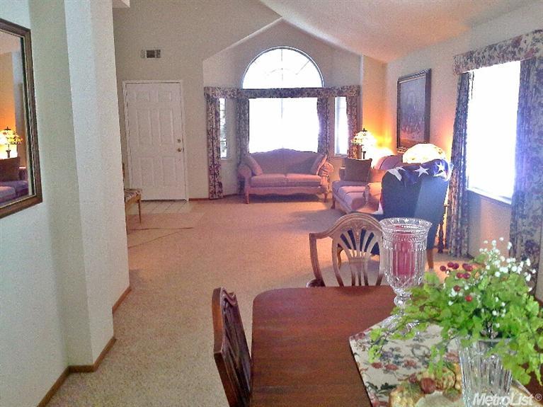 736 Parkston Ct, Modesto, CA 95357 photo 7