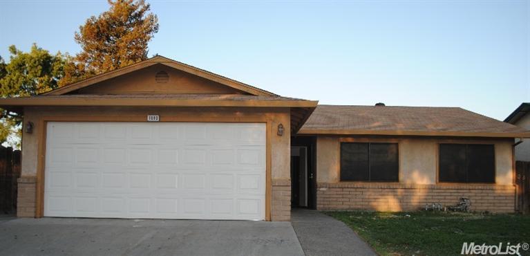 1010 Valley Wind Way, Ceres, CA 95307 photo 2
