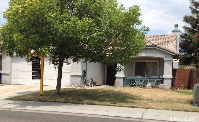 1047 Lambdin St, Manteca, CA 95336 photo 1