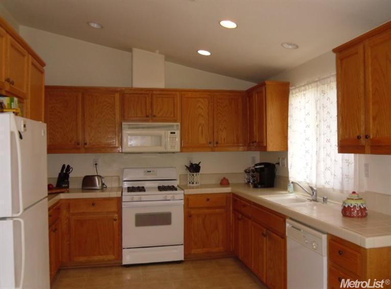 1047 Lambdin St, Manteca, CA 95336 photo 9