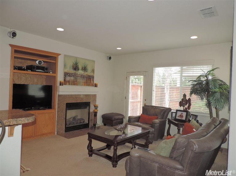 3312 Dewar Ln, Turlock, CA 95382 photo 8