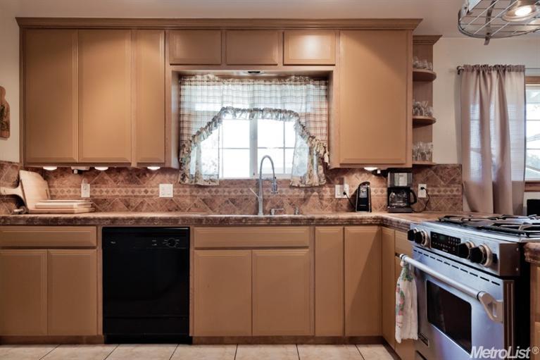 1305 W Rumble Rd, Modesto, CA 95350 photo 12