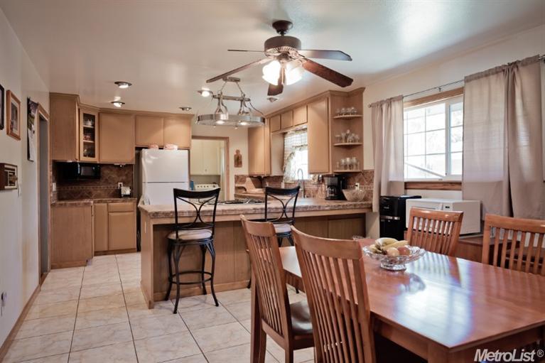 1305 W Rumble Rd, Modesto, CA 95350 photo 8