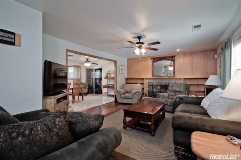 1305 W Rumble Rd, Modesto, CA 95350 photo 4