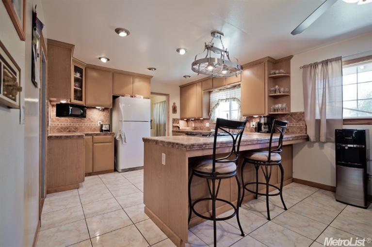 1305 W Rumble Rd, Modesto, CA 95350 photo 9
