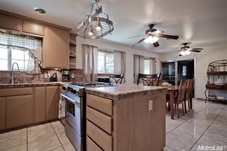 1305 W Rumble Rd, Modesto, CA 95350 photo 13